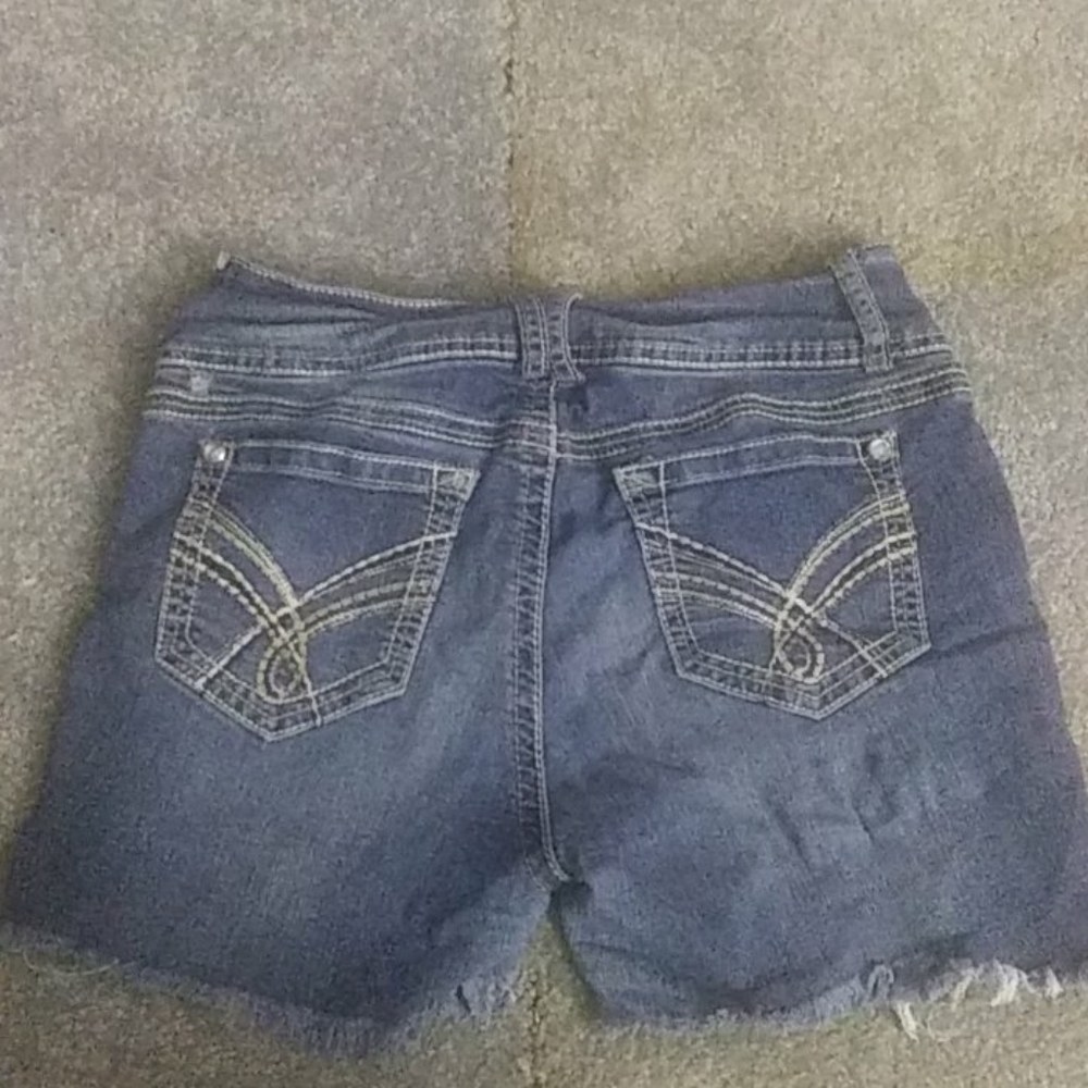Shorts - Picture 2 of 2